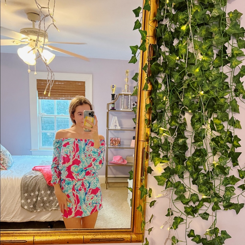 Lily Pulitzer “Lana Off The Shoulder Long Sleeve” Size XXS